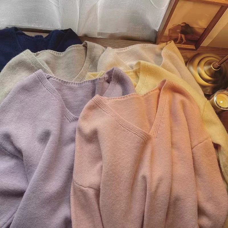 Женский трикотажный пуловер в корейском стиле с V-образным вырезом, однотонный, осень-зима 2024, новая коллекция, повседневный, простой, свободный, вязаный топ-база