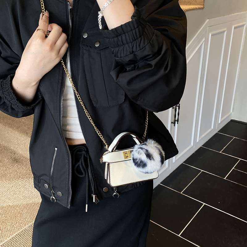Exquisita mini bolso de hombro para niños y niñas lindo gran bolso de cabello bebé bolso de cadena de mano otoño y invierno nuevo bolso infantil