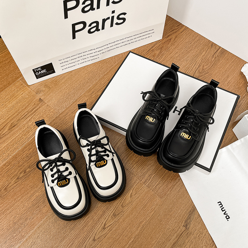 Summer loafers English style with shoelaces platform