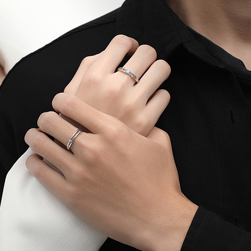 INS sentido del diseño Anillo de pareja de plata esterlina 925 estrellas de doble capa se acompañan y aprecian el anillo con el Diamante Azul Regalo del día de San Valentín