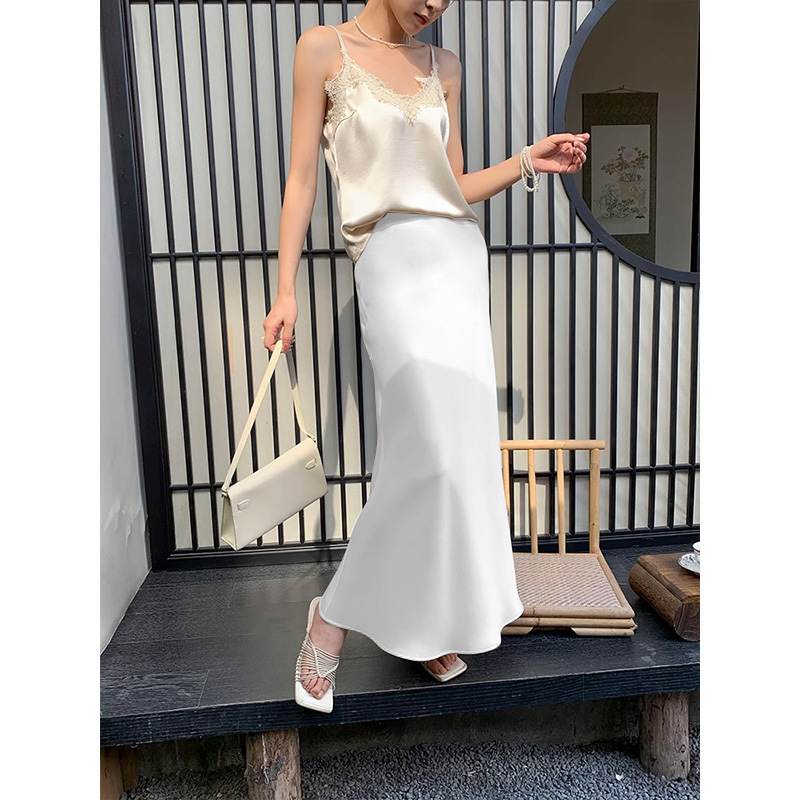 [패셔너블하고 활용도가 높은 스커트] 화이트