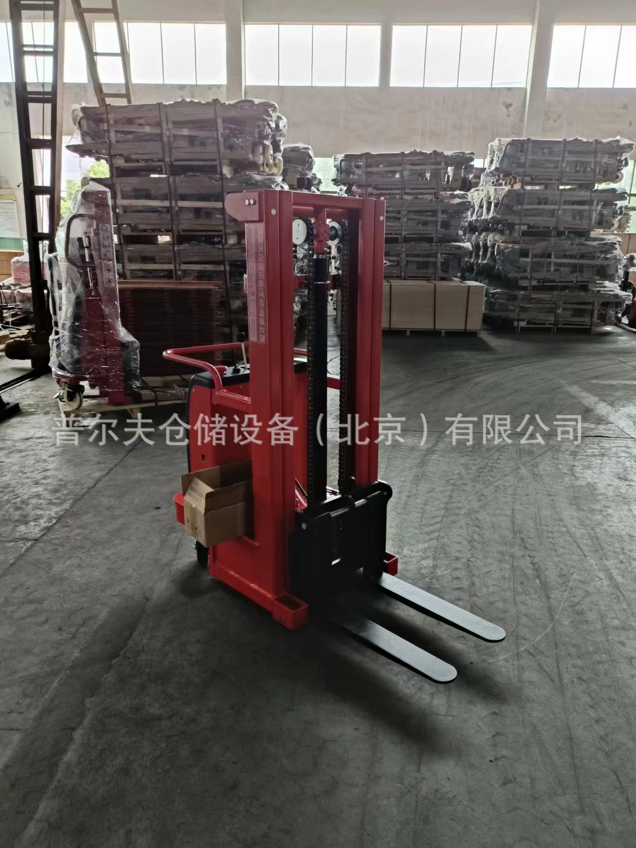 半电动平衡重堆高车 无支腿 叉车