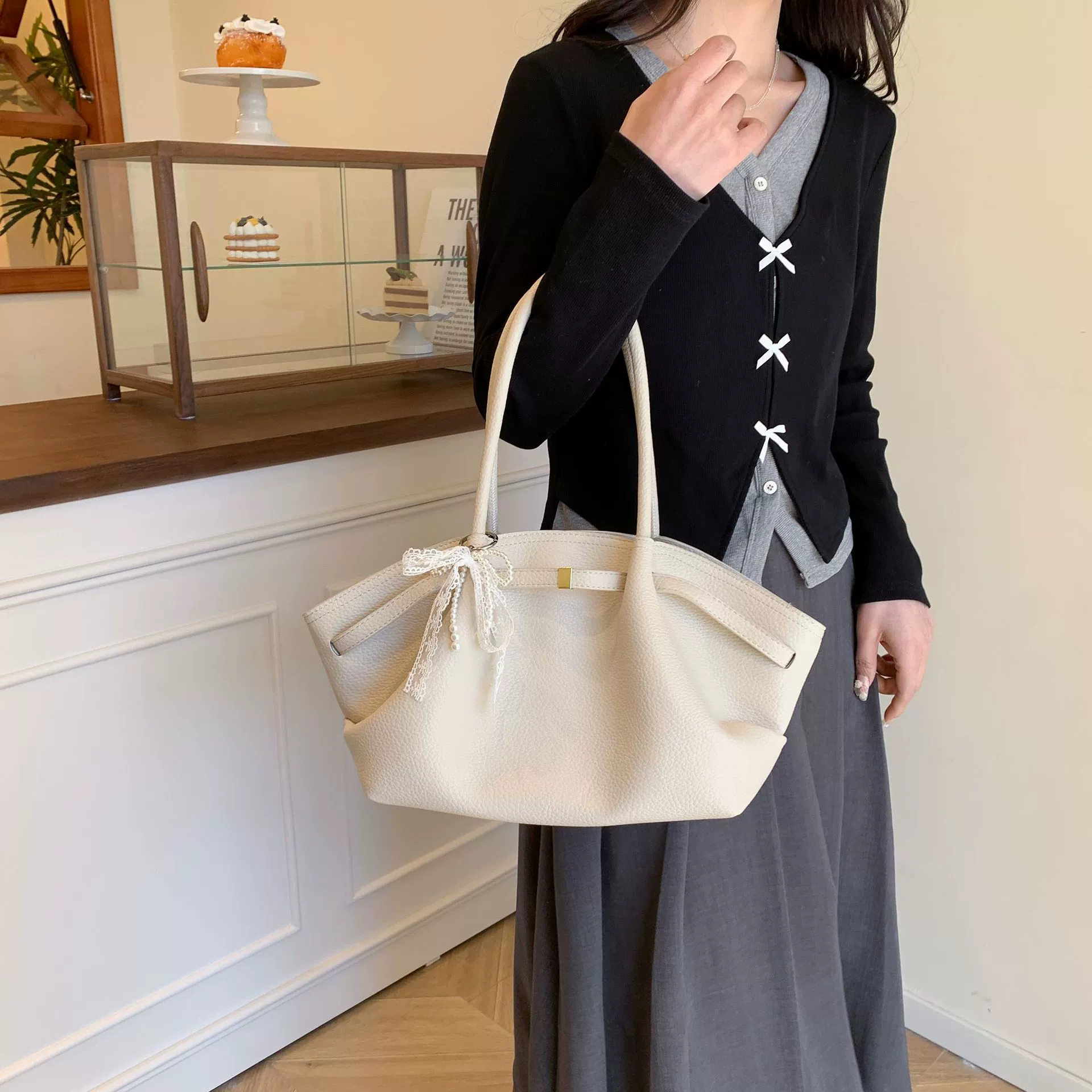 (Cross-border trading), capacious one-shoulder bag
