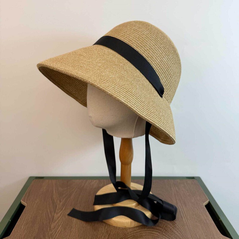 Hepburn-Style French Straw Hat, Spring and Summer Sun Protection Hat with Long Front and Short Back, Foldable Sun Hat for Seaside Vacation with Straps Hepburn-Style French Straw Hat, Spring and Summer Sun Protection Hat with Long Front and Short Back, Foldable Sun Hat for Seaside Vacation with Straps