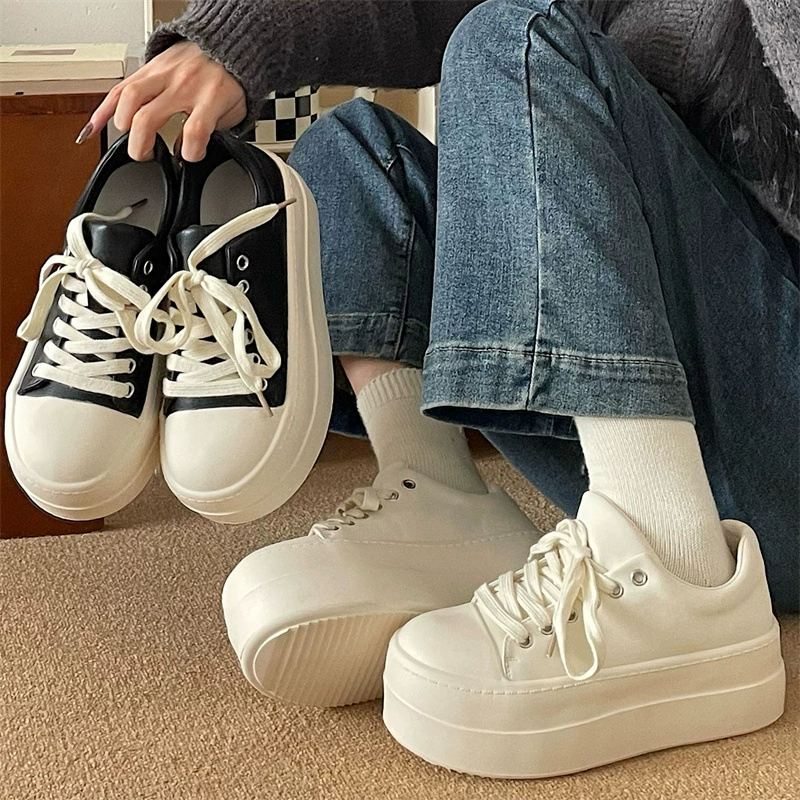 Уродливые большие головы толстые подошвы маленькие белые туфли женская 2024 новая мода дикая удобная легкая повседневная спортивная обувь