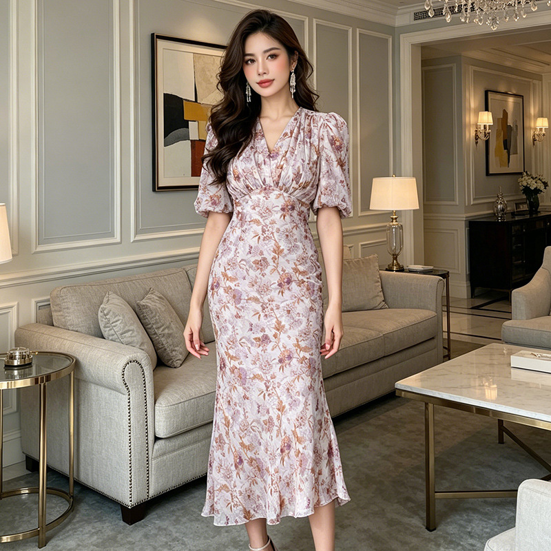 Đầm nữ cổ V tay bồng ôm body họa tiết hoa đuôi cá — Màu tím hồng