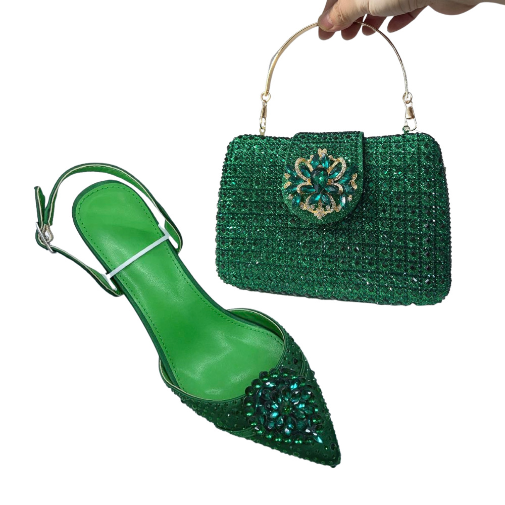 Zapatos de estilo italiano nuevas sandalias de tacón delgado banquete de boda diamante punta bolso de zapatos de mujer
