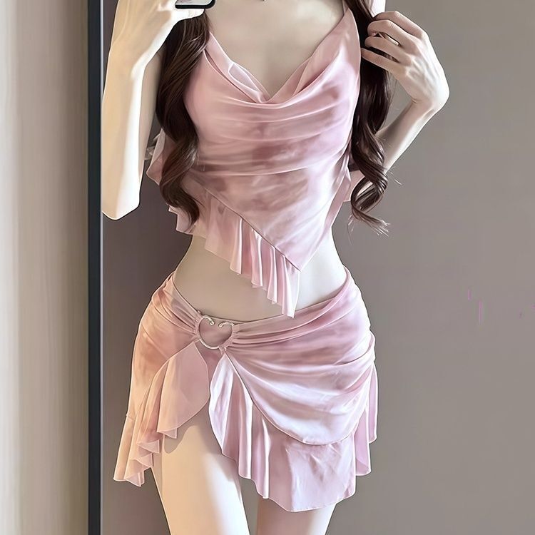 New Style Bikini Swimsuit for Women, Three-Piece Set, Sexy, Split Design, Conservative, Covers the Body, Suitable for Seaside Vacations and Niche Hot Spring Swimwear