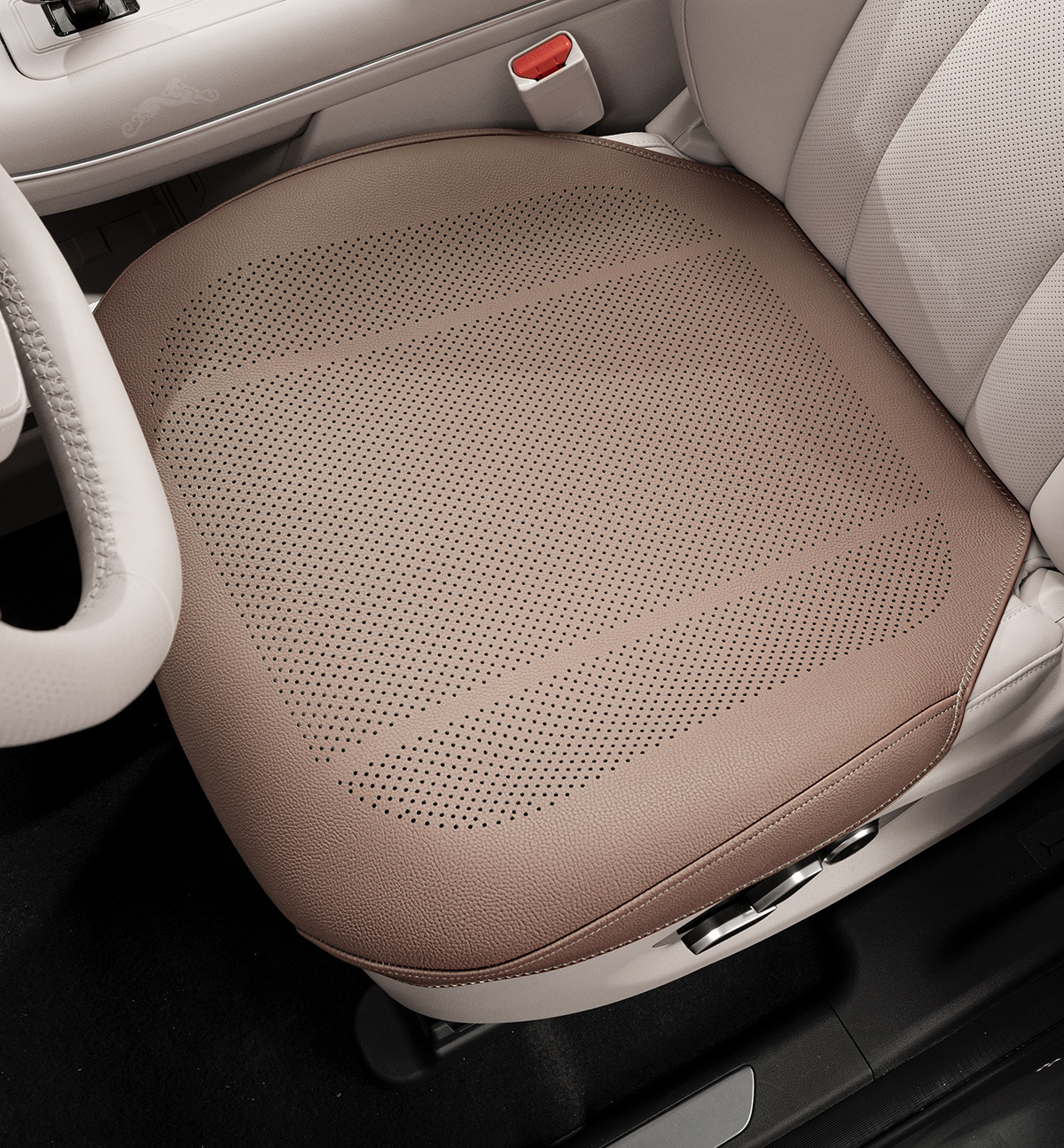 Suitable for Leapmotor Seat Cushions, All-Season D19/D99 Car Seat Cushions, Breathable, Ventilated, Comfortable, Full-Cover Seat Covers