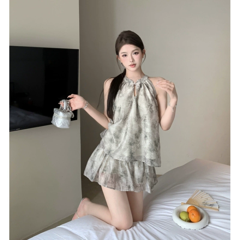 Настоящая фотография нового топа с бретельками, длинной рубашкой и юбкой в ​​стиле шинуазри Chunzhi для женщин.