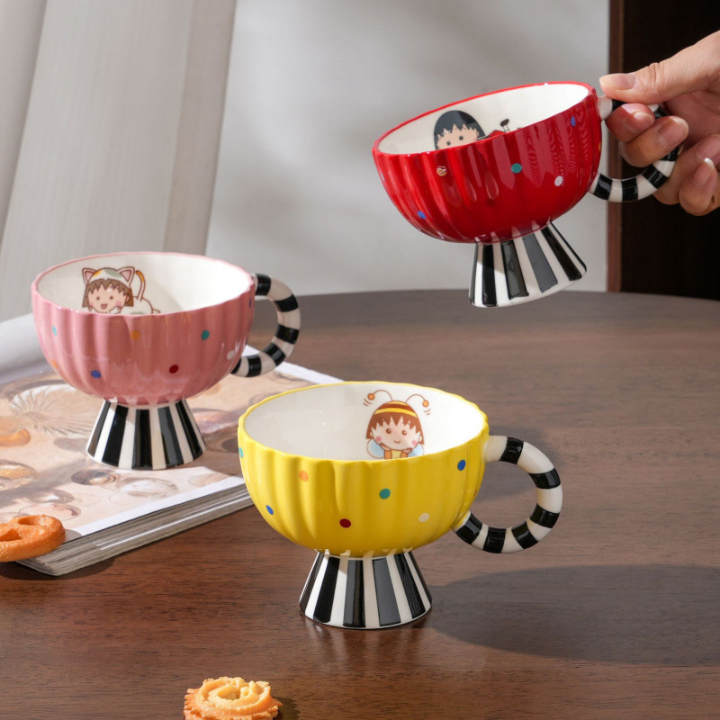 Cereza bola auténtica taza de cerámica de pie alto manejo creativo de punto de onda taza de café de mujer taza de helado de pareja