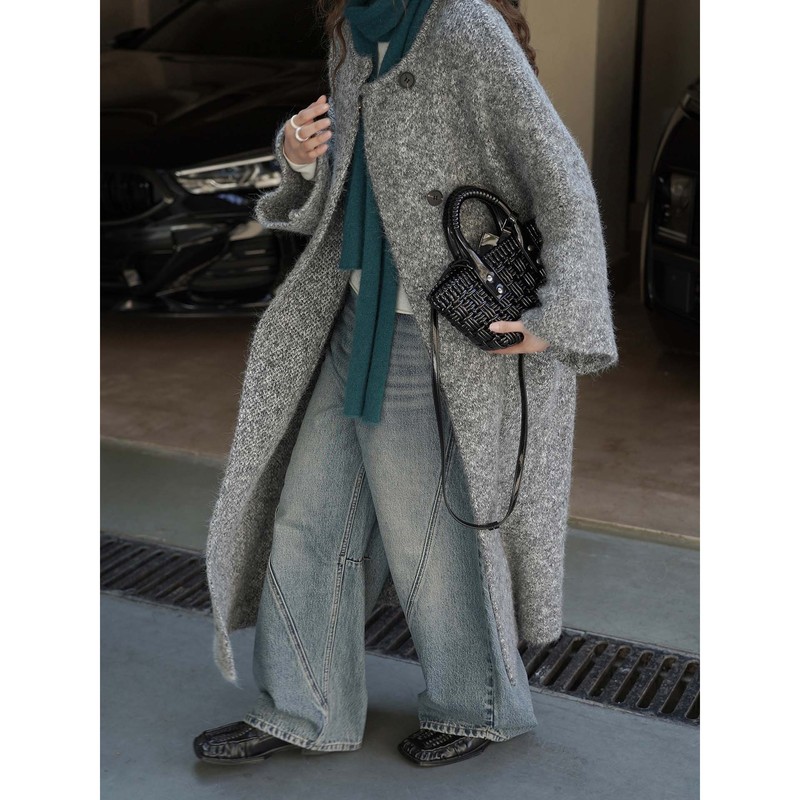 Louvre Winter New Korean Retro Lazy Round Neck Long Knitted Wool Outwear Silhouette Loose Outwear for Women