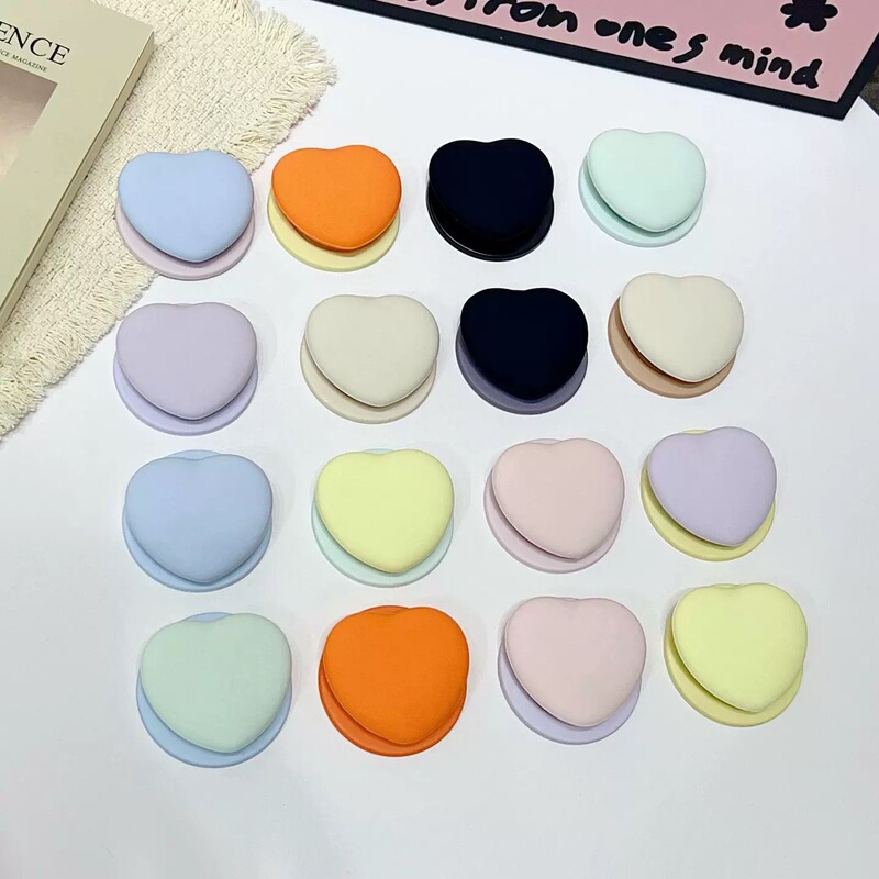 Ins Liquid Silicone Heart-Shaped Magsafe Magnetic Stand with Super Strong Adsorption, Extendable Desktop Airbag for Women