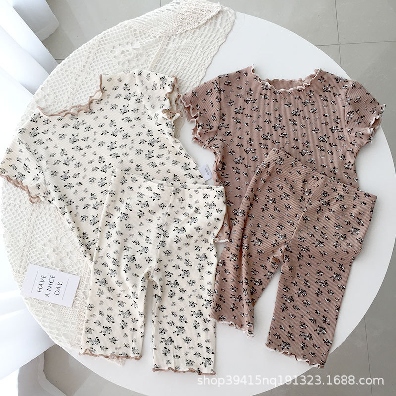 2026 New Summer Style Girls' Short-Sleeved Floral Suit for Outer Wear, Baby Summer Outfit Two-Piece Set, Stylish Korean Style Air-Conditioned Clothing