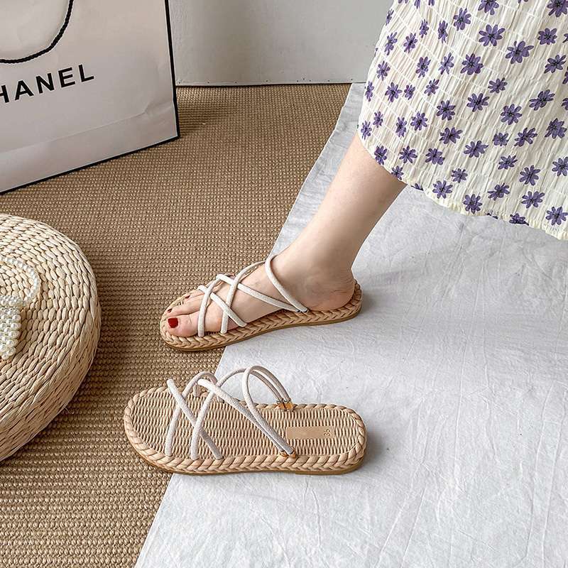 Sandalias romanas, estilo hada femenina, zapatos de playa planos, playa, verano y primavera 2025, nuevas zapatillas de todo fósforo