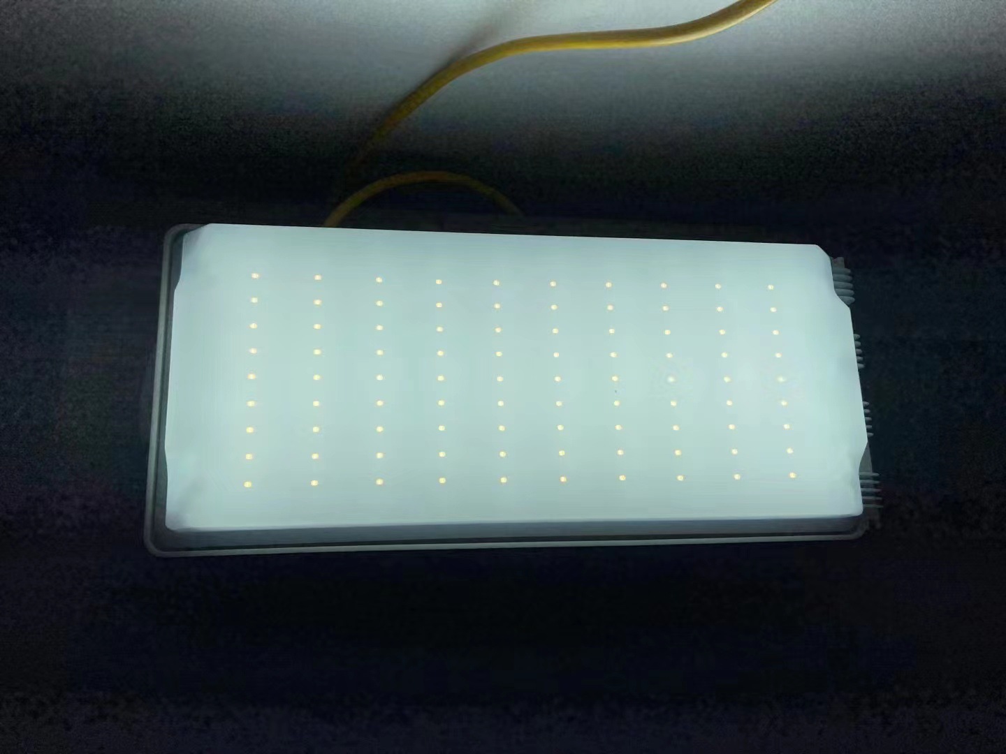LED��������ȫ��Ӧ����־�ư�ȫ����ָʾ��ȫ�ܷ�����ɢָʾ