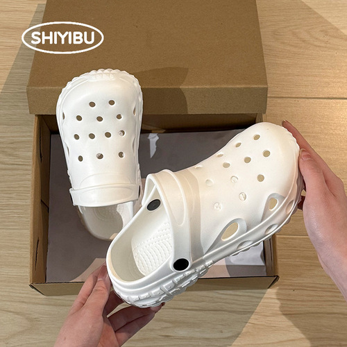 Thick-soled parent-child hole shoes for summer, 2025 new style, height-increasing EVA slip-on sandals with a 