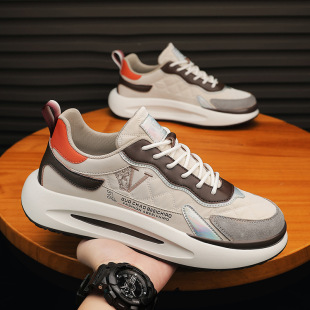 ��H�r��������Ĥ����ϵ�ЬŮ�����¿���ٴ���Ƥ�\�����e��Ь