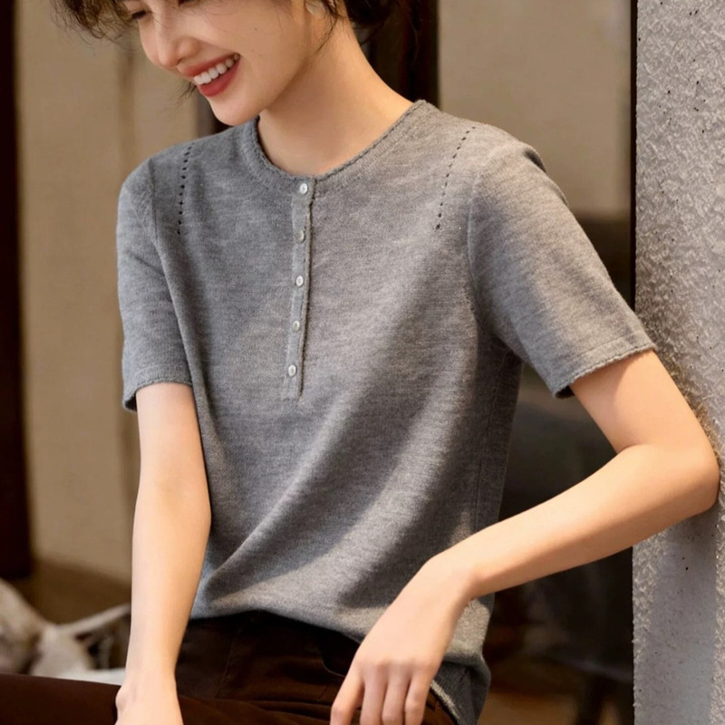 Flowing Starlight Dry-Touch Bamboo Sequin Round Neck Multi-Button Knitted Sweater for Women, New Summer Commuter Top, Casual T-Shirt Flowing Starlight Dry-Touch Bamboo Sequin Round Neck Multi-Button Knitted Sweater for Women, New Summer Commuter Top, Casual T-Shirt