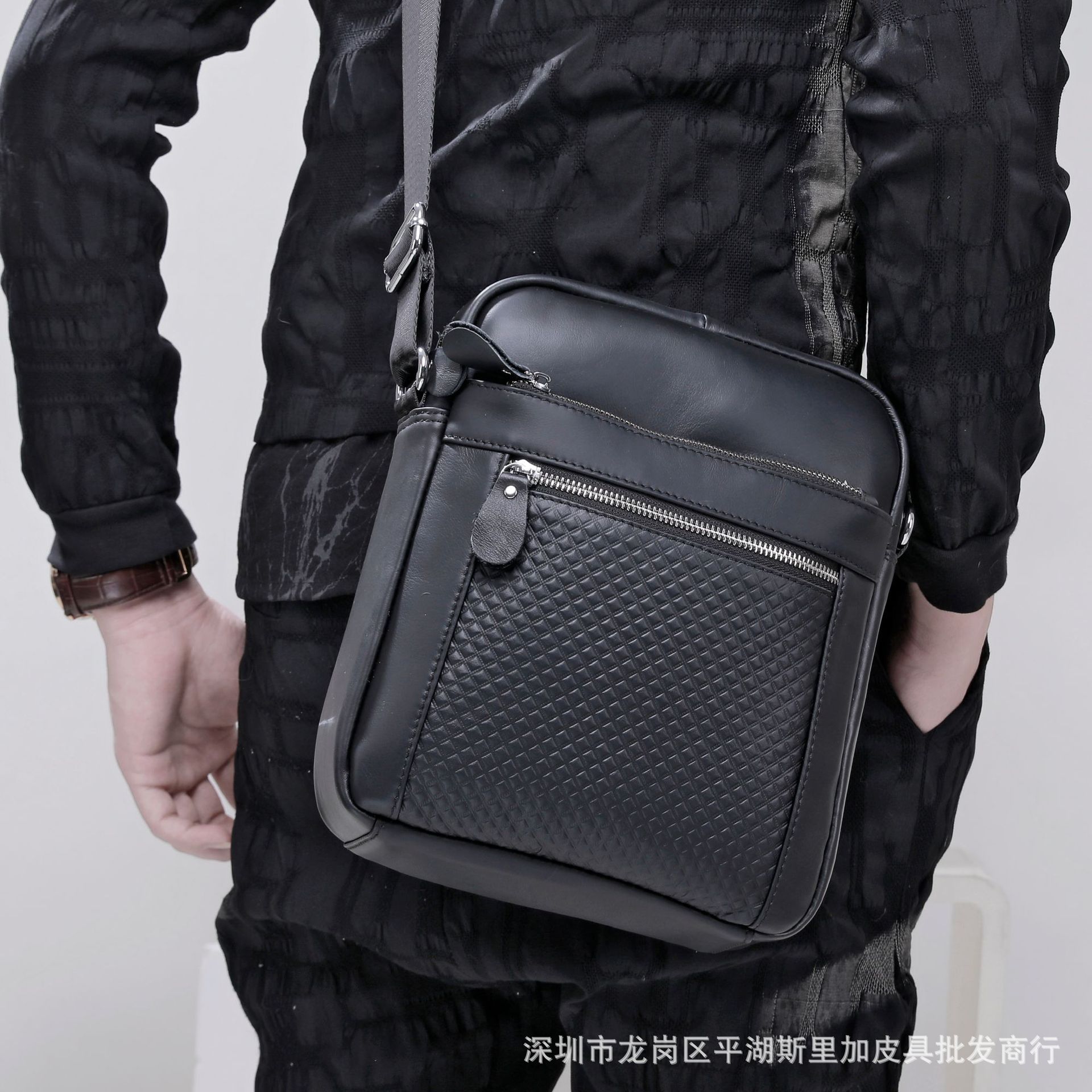 Direct head layer cowhide men's bag single shoulder bag new men's leather crossbody bag foreign trade portable business briefcase