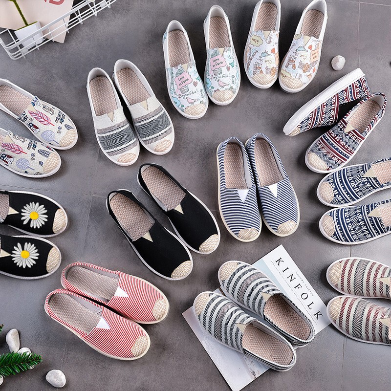 2025 Low-Top Casual Shoes Old Beijing Cloth Shoes for Women, Soft-Soled Shoes for Mothers, Canvas Shoes for Students, Wholesale White Shoes 2025 Low-Top Casual Shoes Old Beijing Cloth Shoes for Women, Soft-Soled Shoes for Mothers, Canvas Shoes for Students, Wholesale White Shoes