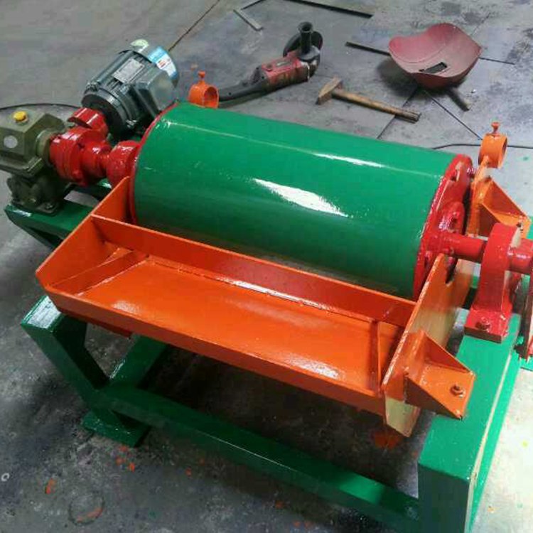 永磁湿式磁选机/铁粉提纯 筒式选铁效率高石城选金设备机械厂制造