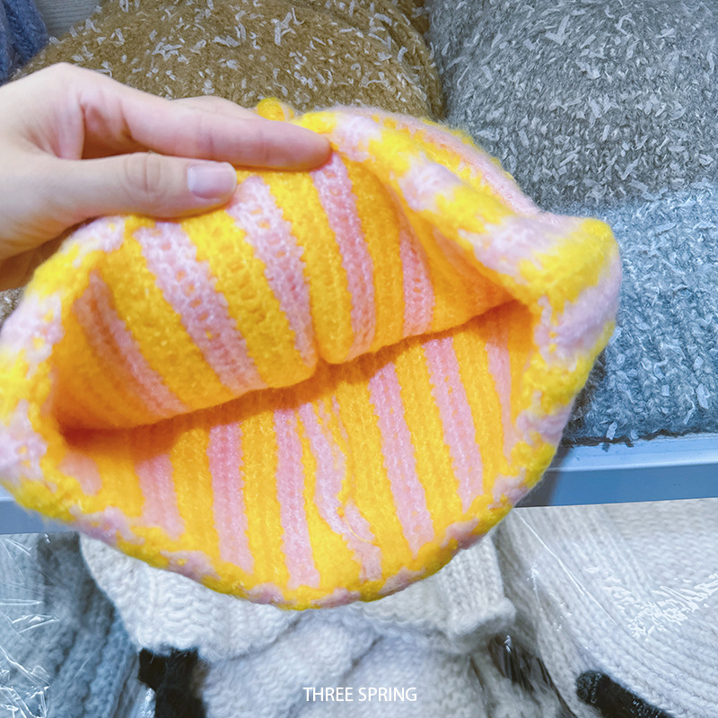 Cappello lavorato a maglia freddo dimagrante a righe a doppio strato, all'ingrosso, autunno inverno 2025, nuova versione coreana_voghion.com