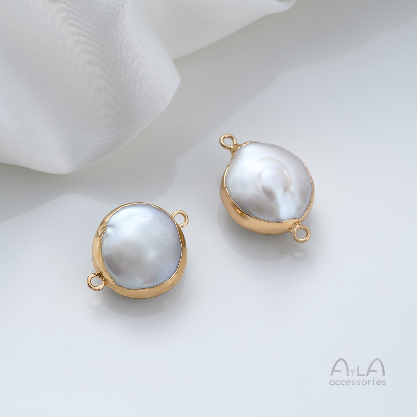 天然バロック異形真珠双穴ペンダントシングル吊り飾り米珠平円形手作りdiy縁取り部品