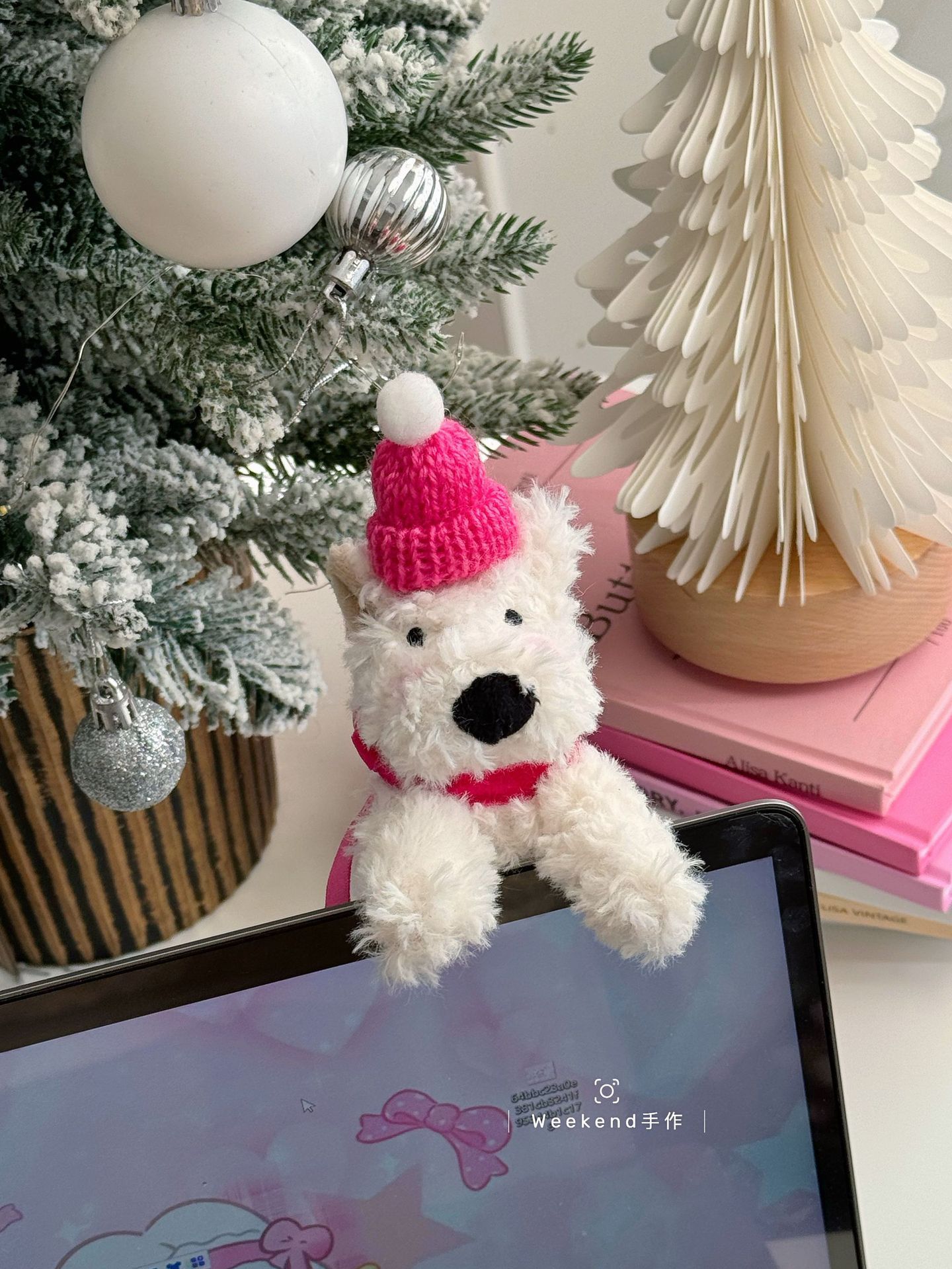 Adornos de la pantalla de control central del automóvil West Highland lindo perro en el automóvil, accesorios de decoración para niñas para muñecas Tesla