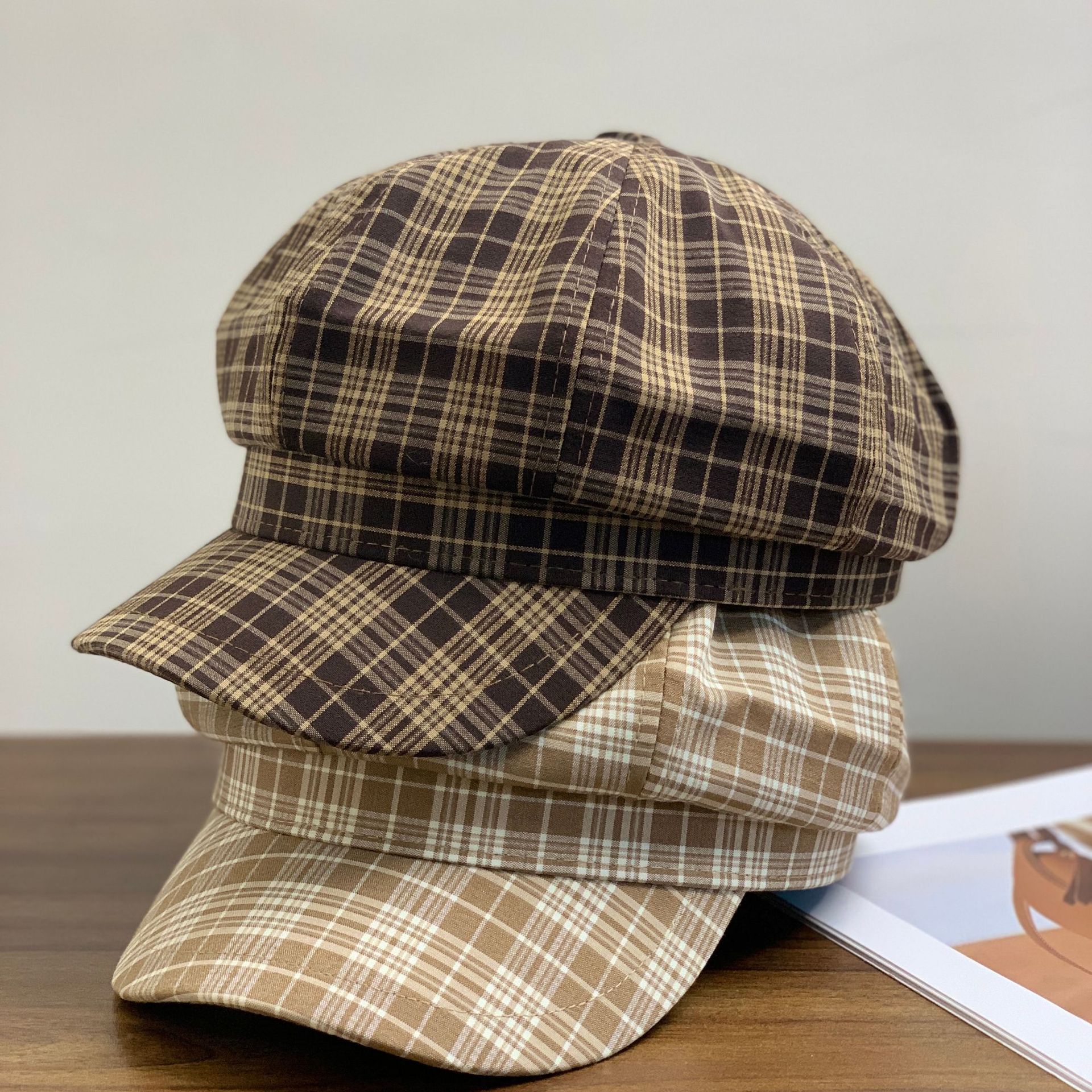Women's Retro British Style Plaid Curved Eaves Beret Hat display picture 1