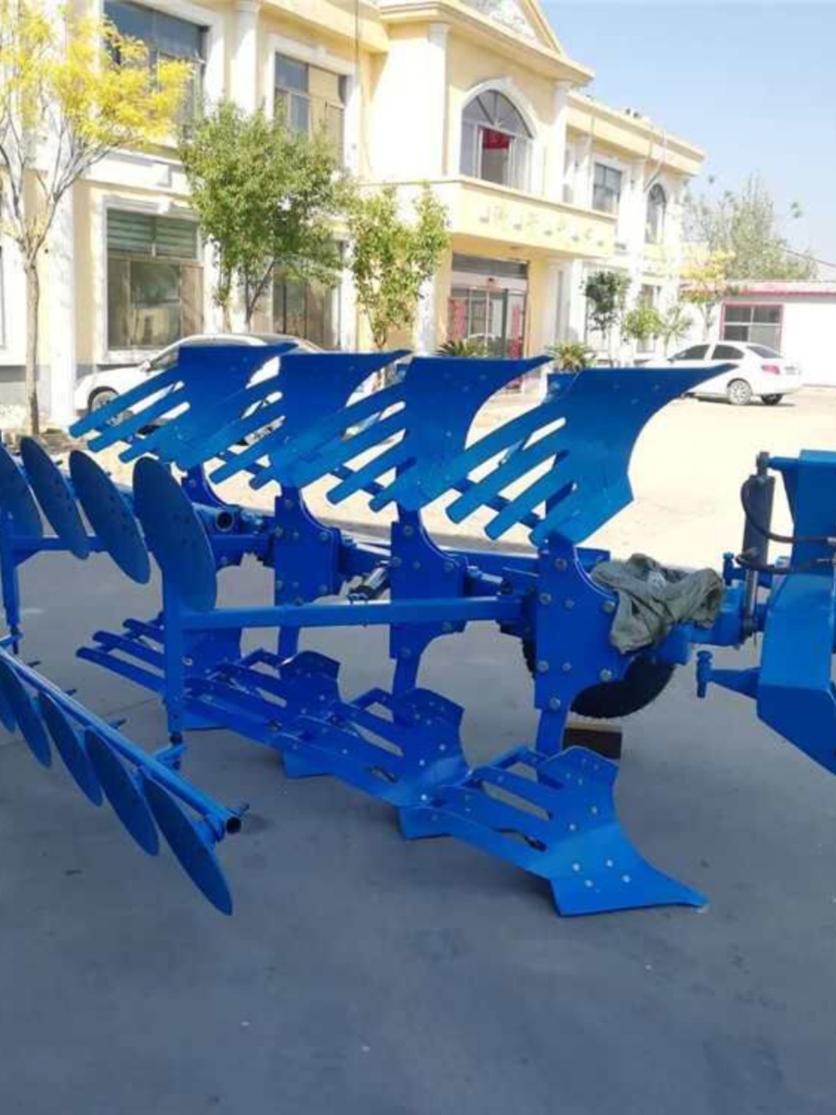 土地耕整液压翻地犁 深耕栅条犁435型深翻犁农业多功能多铧翻转犁