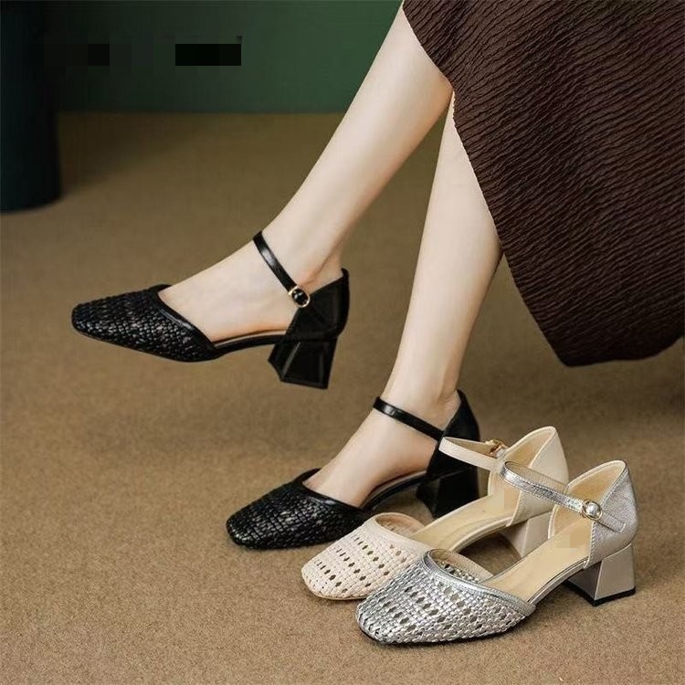 Suave sandalias de moda para mujeres verano de 2026 nuevo estilo ligero versátil casual sandalias marizhen vacías