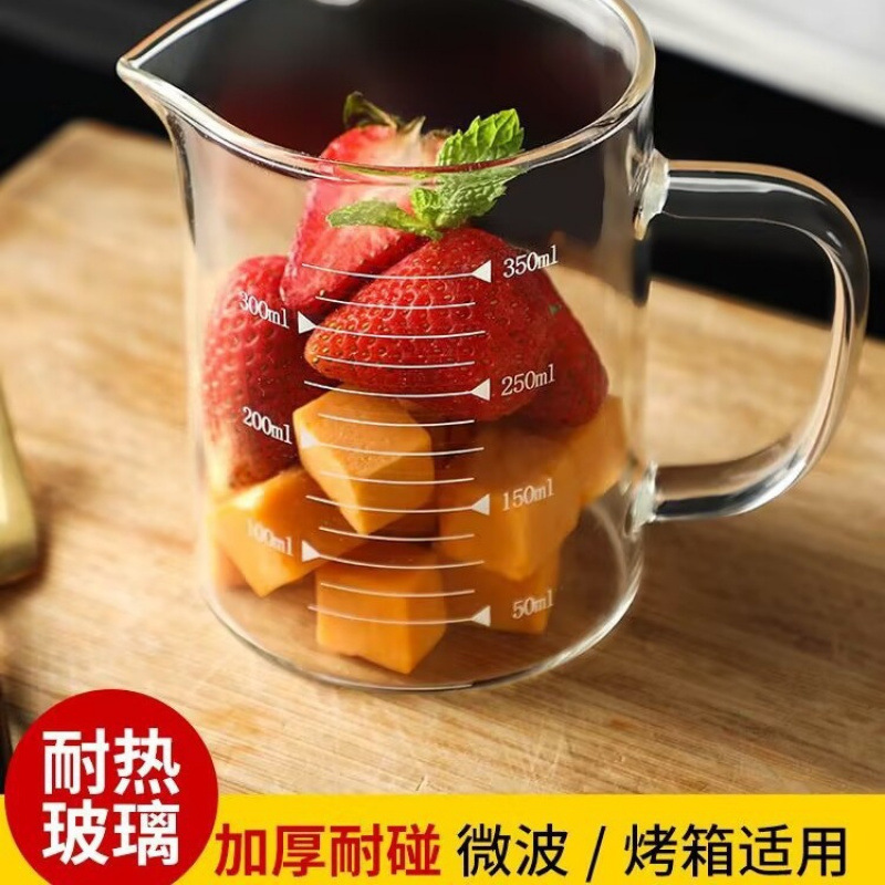 Glass measuring cup scaled