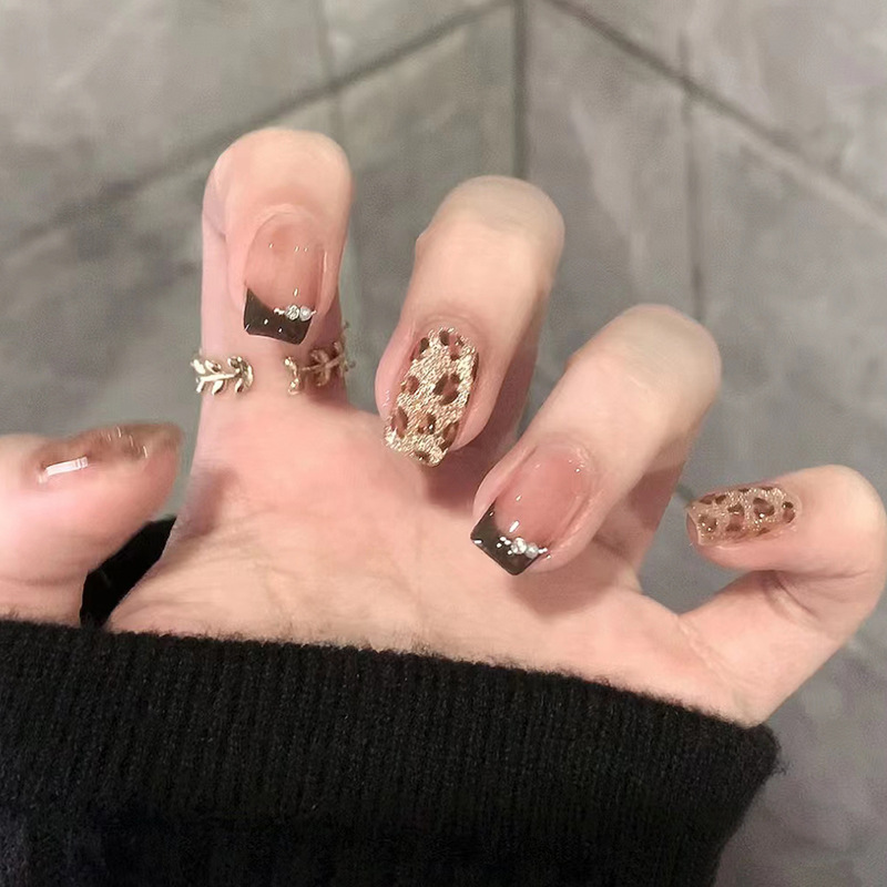 BY1818 골드 파우더 레오파드 프린트 글루 스타일