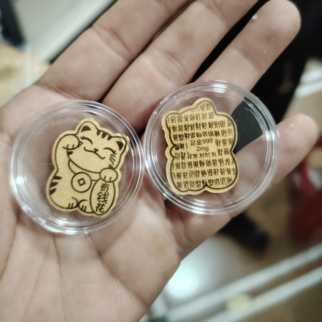 행운의 고양이 (돈을 써보세요)