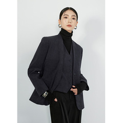 气质显瘦百搭西装外套女2025秋季新款v领单排扣高级轻奢休闲西服