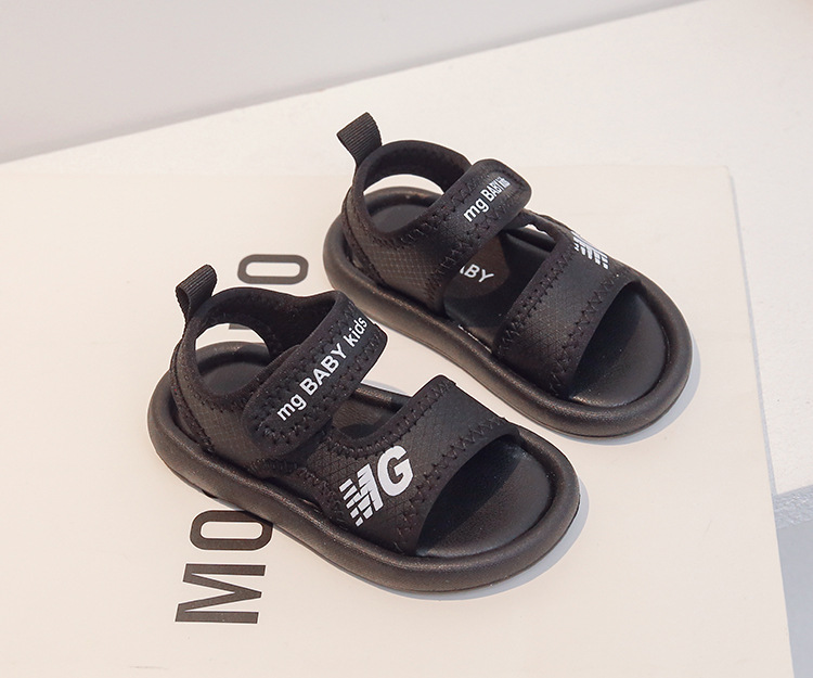 Versione coreana di sandali spessi casual, scarpe da bambino con suola morbida da spiaggia per ragazzi e ragazze, scarpe per bambini estive 2023_voghion.com