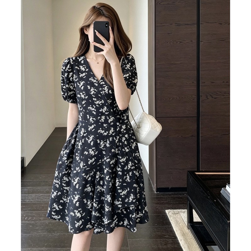 Elegant One-Piece Printed Dress, Slim-Fitting, Mid-Length Floral Dress for Women, New for Summer Elegant One-Piece Printed Dress, Slim-Fitting, Mid-Length Floral Dress for Women, New for Summer