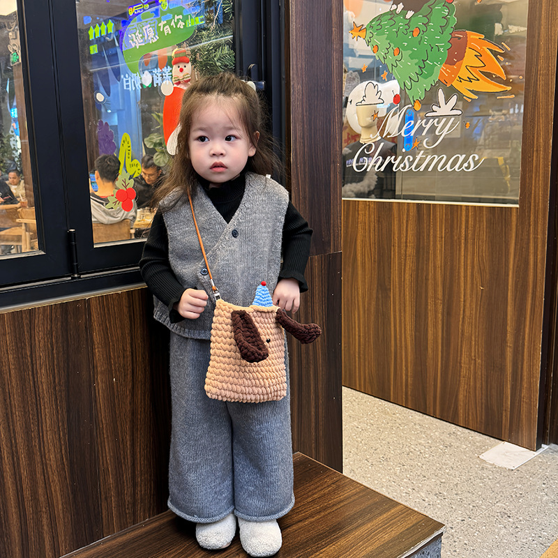 Bolsos de hombro de dibujos animados japoneses para niños y niñas otoño y invierno de lana tejida perros de tramo oblicuo 2025 nuevo mini bolso infantil