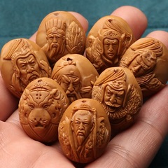 蜀国七雄オリーブの核彫刻手串光面原皮ブレスレット三国文は油核五虎の上で男盤を遊びます。
