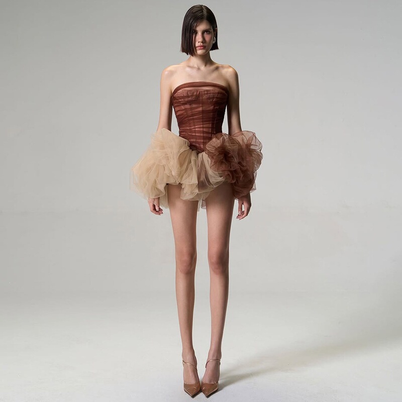 European and American 2026 Summer New Cross-Border Style Sleeveless Tube Top Backless Solid Color Tank Top with Irregular Hem Skirt European and American 2026 Summer New Cross-Border Style Sleeveless Tube Top Backless Solid Color Tank Top with Irregular Hem Skirt