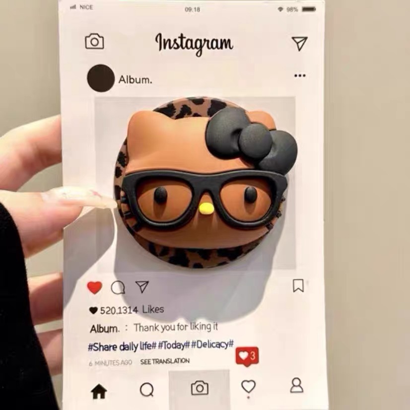 [Silicone leopard print kitty cat wearing glasses] Magnetic air bag holder