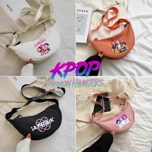 热卖猎魔女团卡通印花尼龙斜挎包女包饺子包轻便简约