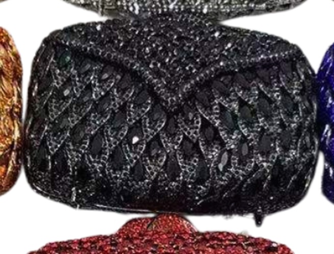 Màu đen