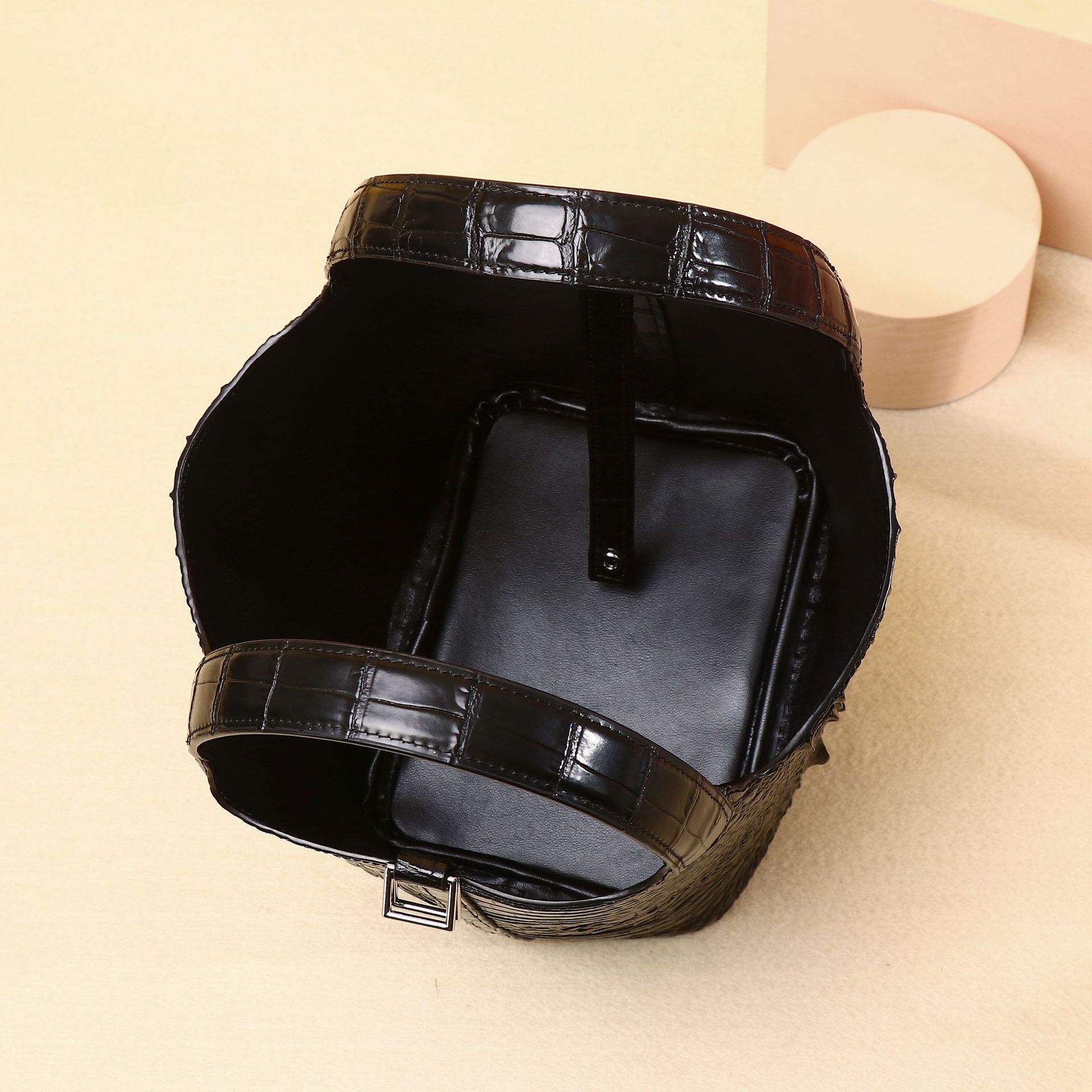 Túi bucket nữ da vân cá sấu phong cách Hàn, thiết kế xách tay đeo chéo thời trang chi tiết 9