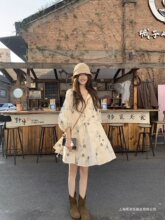 法式复古重工刺绣宽松显瘦度假风连衣裙夏季新款甜美流苏娃娃裙女