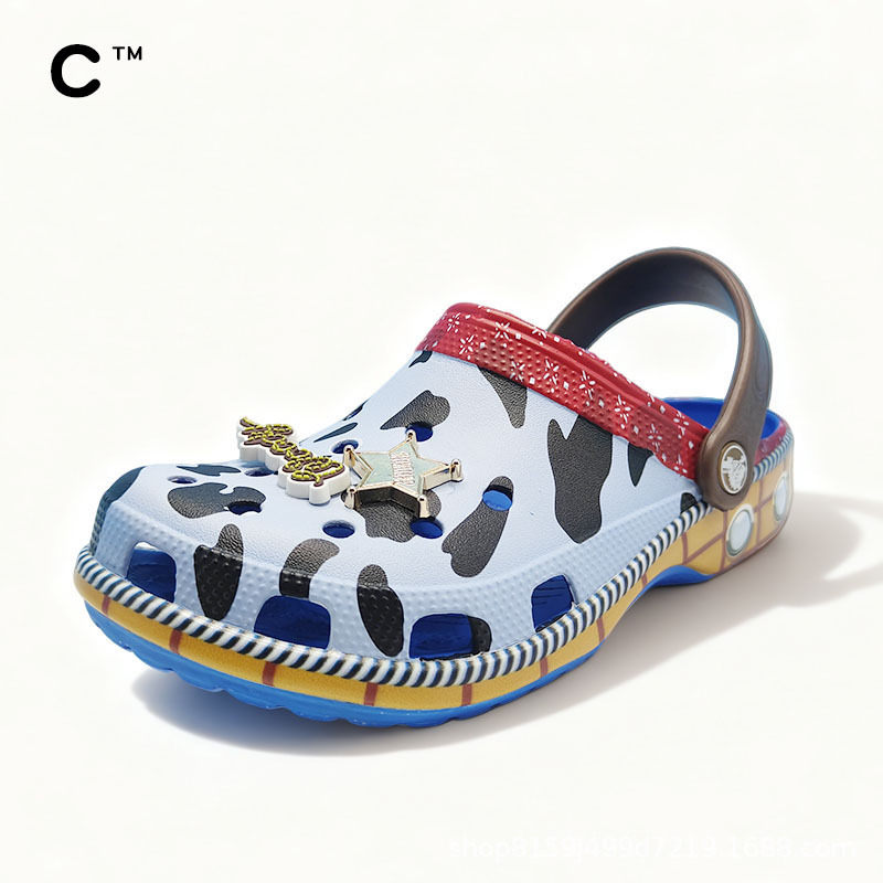 Cross Cow Hoodie Hole Shoes Toy Story Co-Brand Cartoon EVA respirable zapatos de playa casuales resistentes