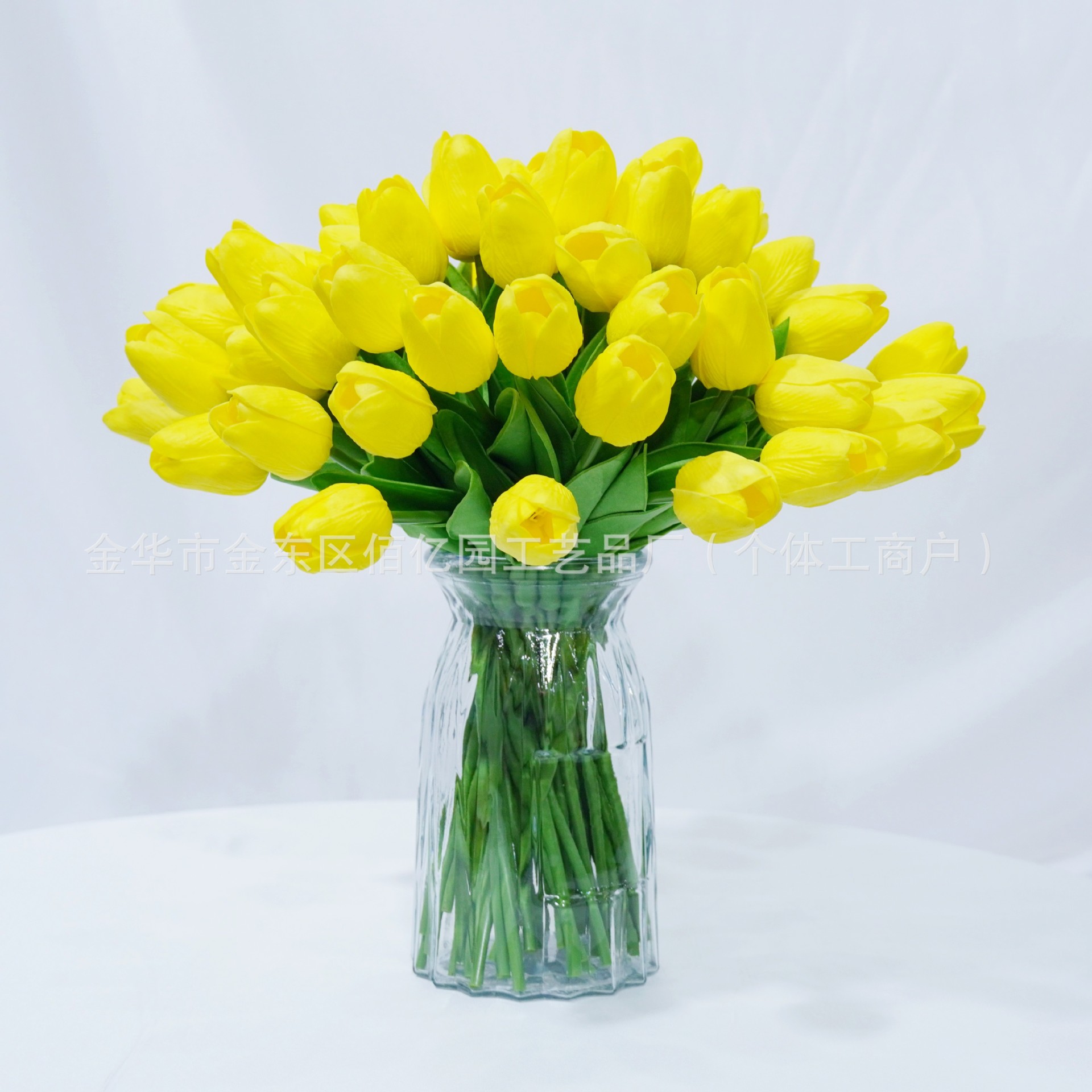 Fábrica directa de venta al por mayor de flores de tulipas de imitación de flores de mano decoración floral de boda