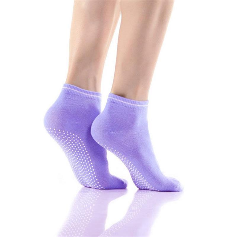 Non-slip sports comfortable socks for men and women for yoga for gym