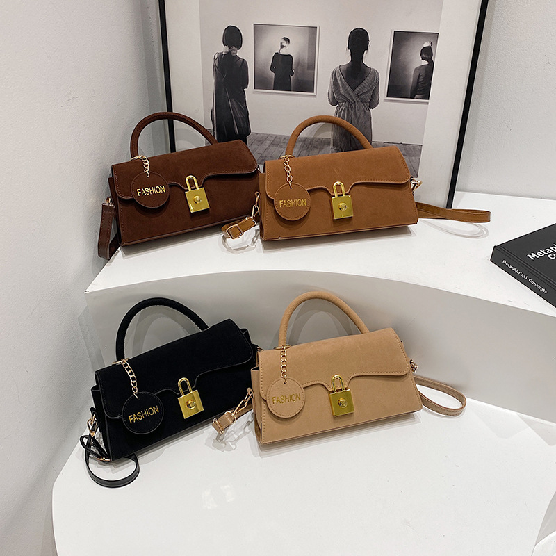 Bolso de mano de bloqueo personalizado para mujeres 2024 otoño nuevo estilo estilo extranjero retro bolso de hombro bolso de estilo literario